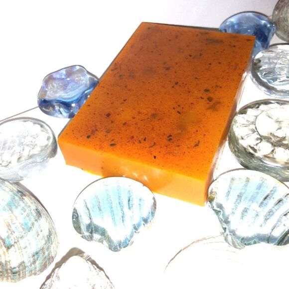 HANDCRAFTED TURMERIC MILK & HONEY MOISTURIZER SOAP BAR - Picture 3 of 5